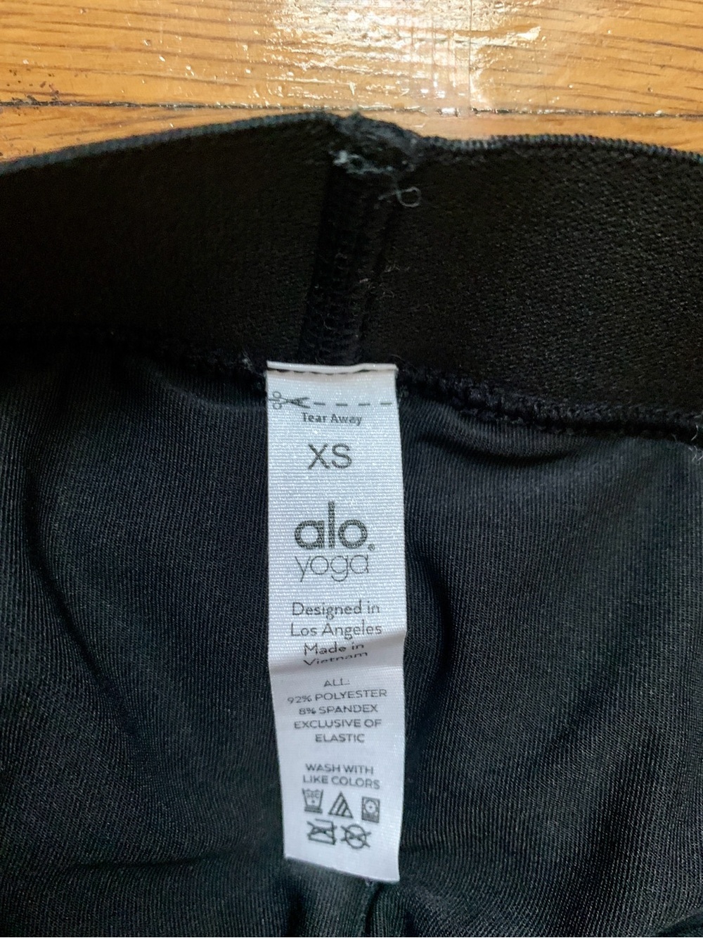 LIKE NEW ALO Yoga Black Pleated Tennis Skirt - Picture 3 of 3